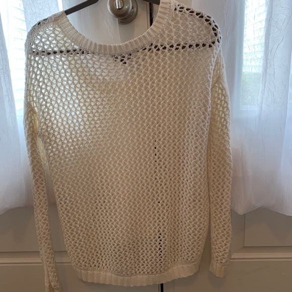 Soft white hi-low sweater. Sz L. - Picture 2 of 2